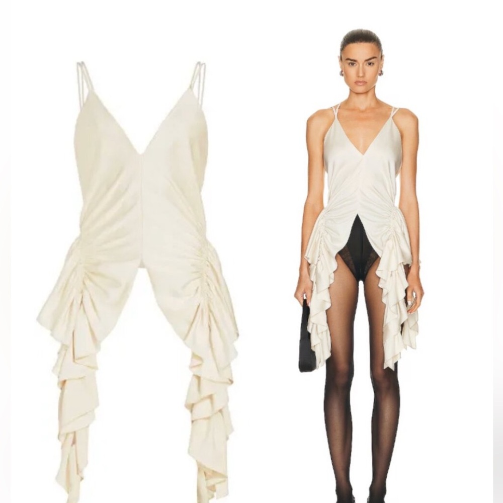 Aknvas Pearl Ruffle Top